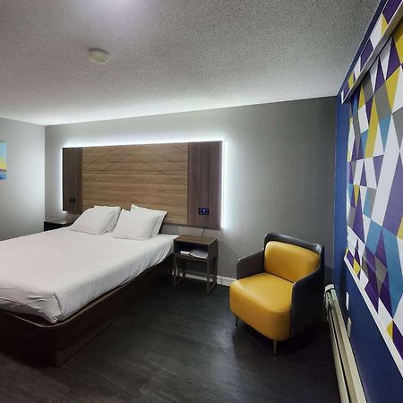 Super 8 By Wyndham Hayward Wi Motel Exterior foto